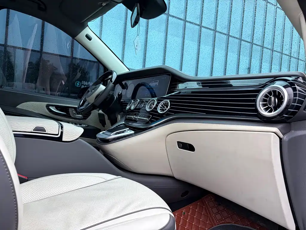 Mercedes-Benz Vito — миниатюра 17