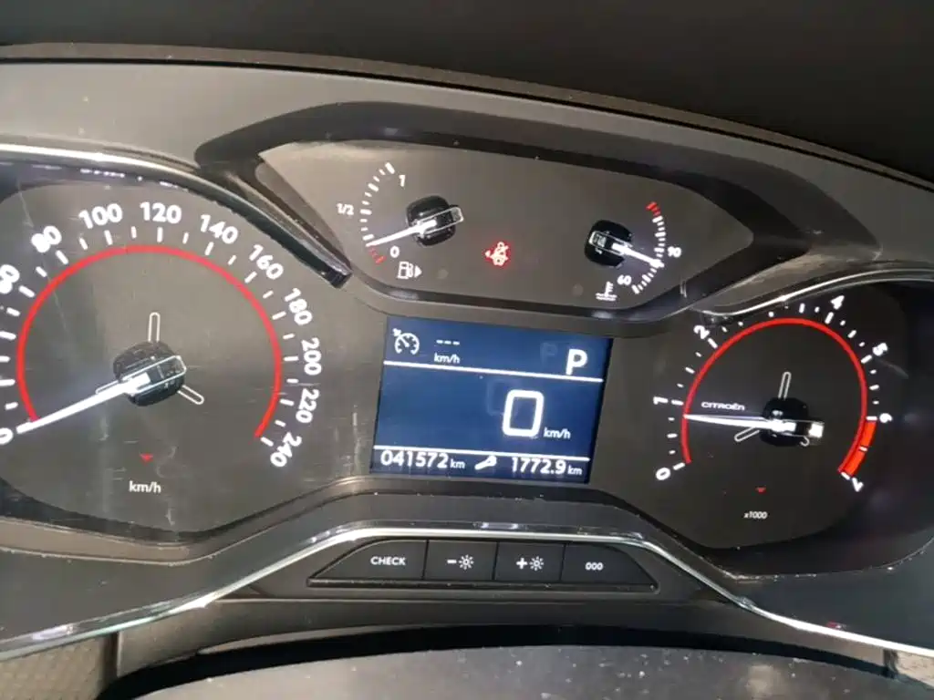 Citroen C6 — миниатюра 12