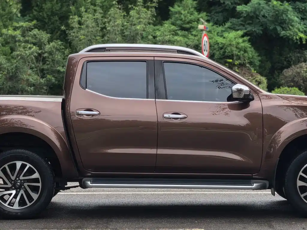 Nissan Navara — миниатюра 3