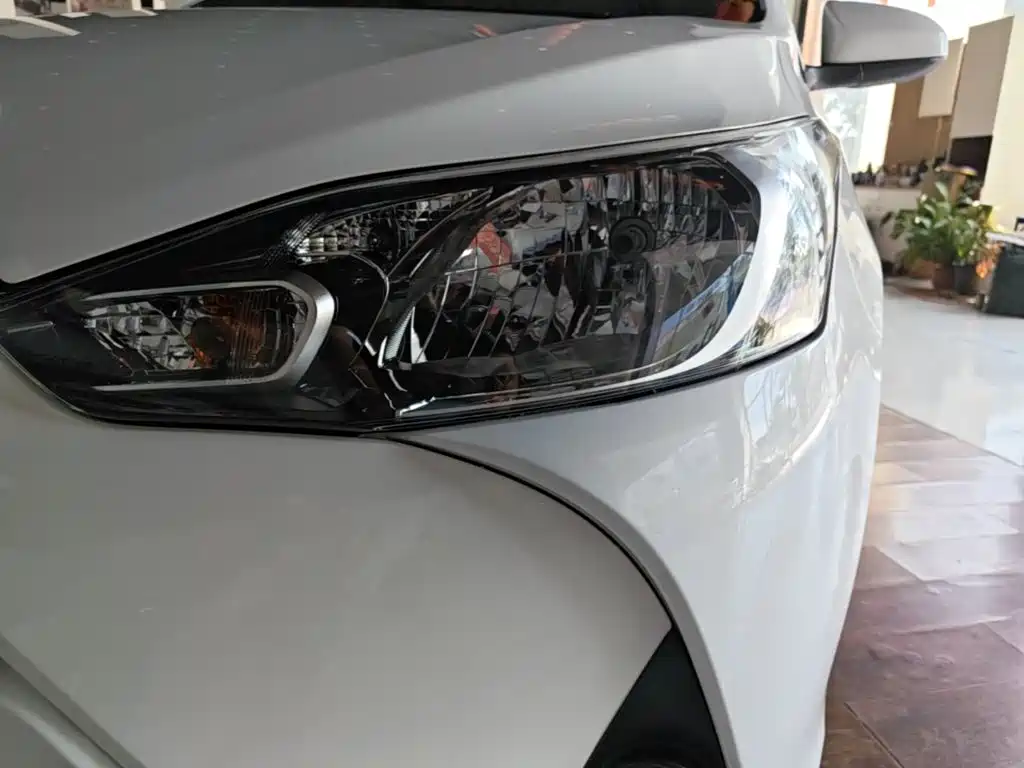 Toyota Yaris L — миниатюра 24