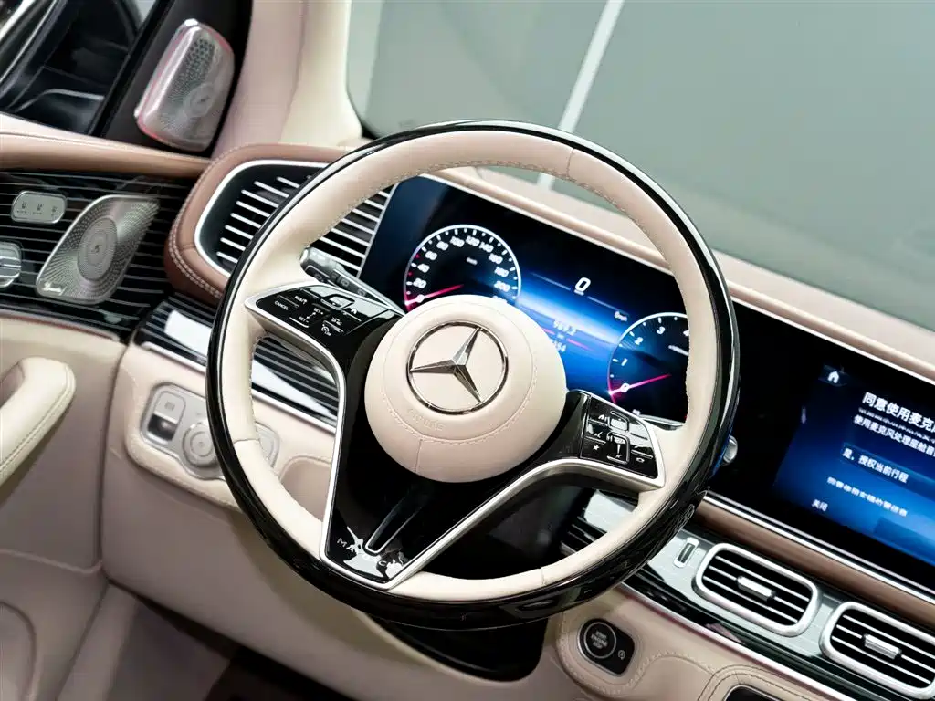 MERCEDES-BENZ GLS