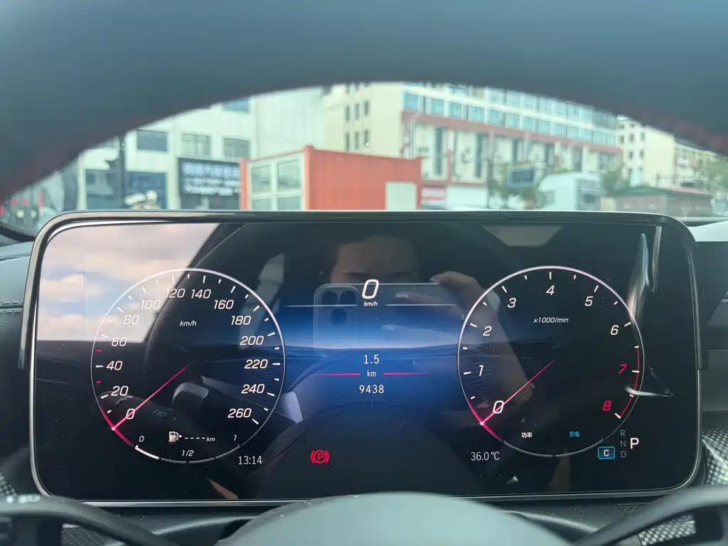 Mercedes-Benz C-Class — миниатюра 6