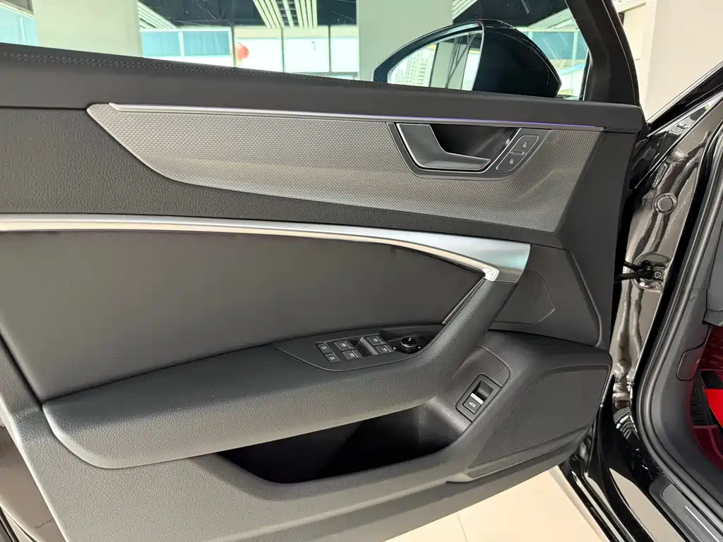 Audi A6L — миниатюра 20