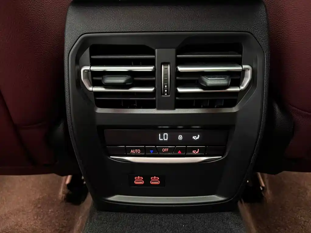 BMW 3 Series — миниатюра 17