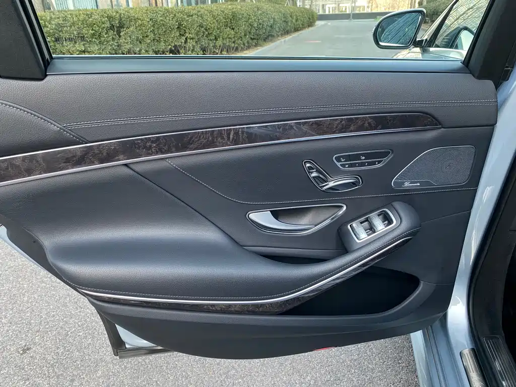 MERCEDES-BENZ S CLASS