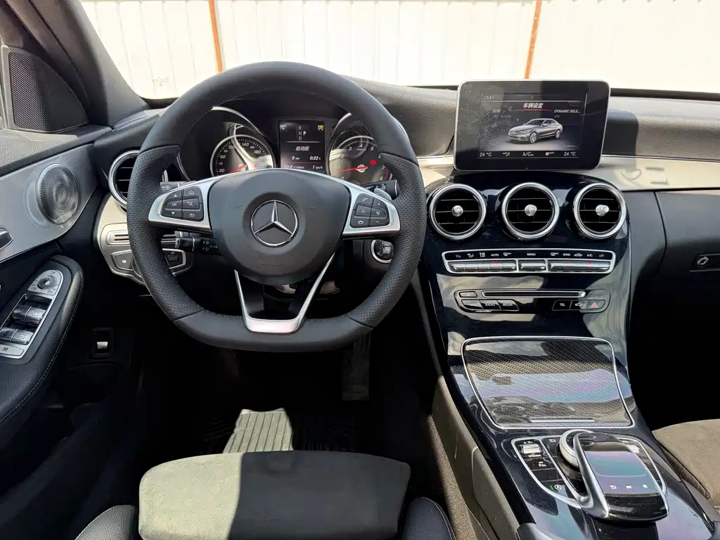 Mercedes-Benz C-Class — миниатюра 18
