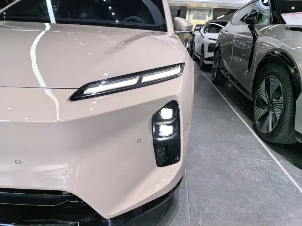 NIO ET5 — миниатюра 24
