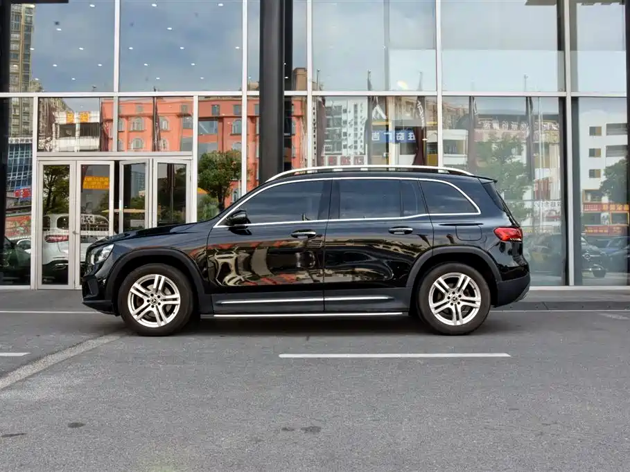 Mercedes-Benz GLB — миниатюра 3