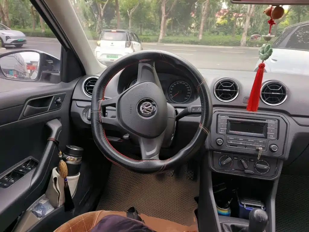 Volkswagen Jetta — миниатюра 6
