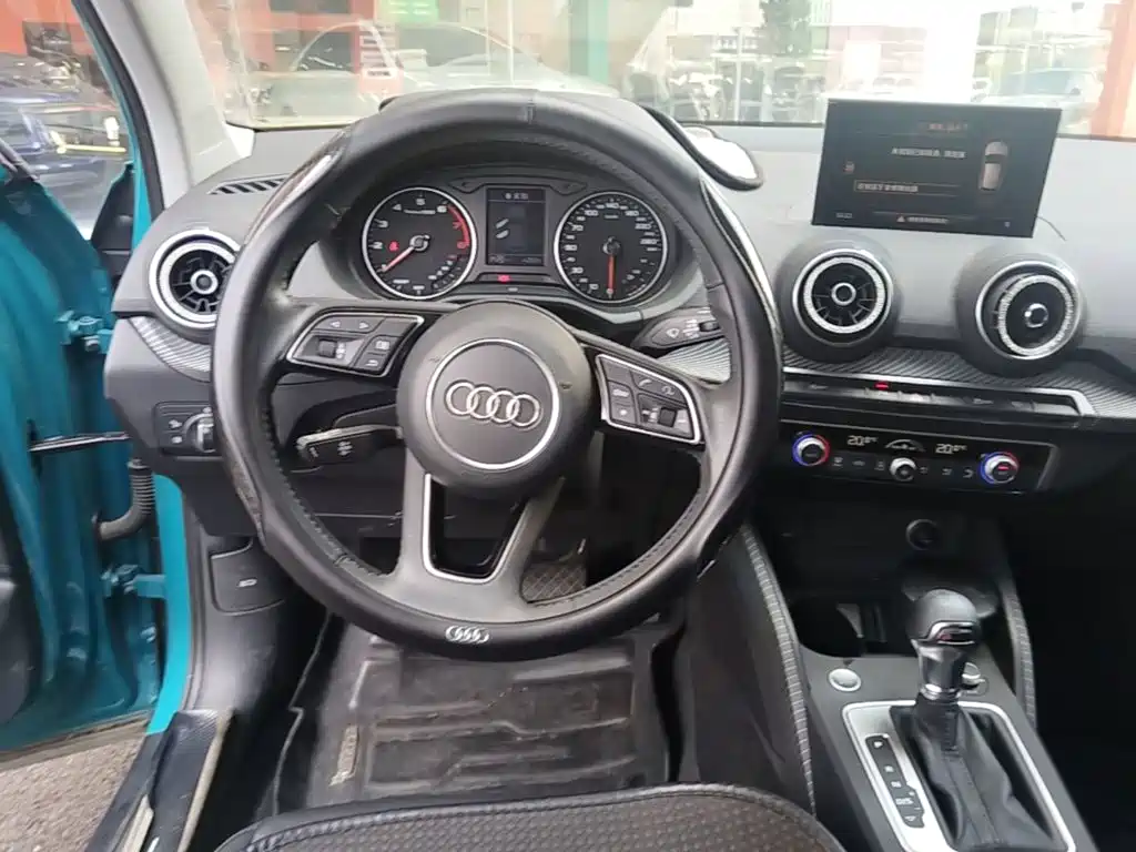 Audi Q2L — миниатюра 11