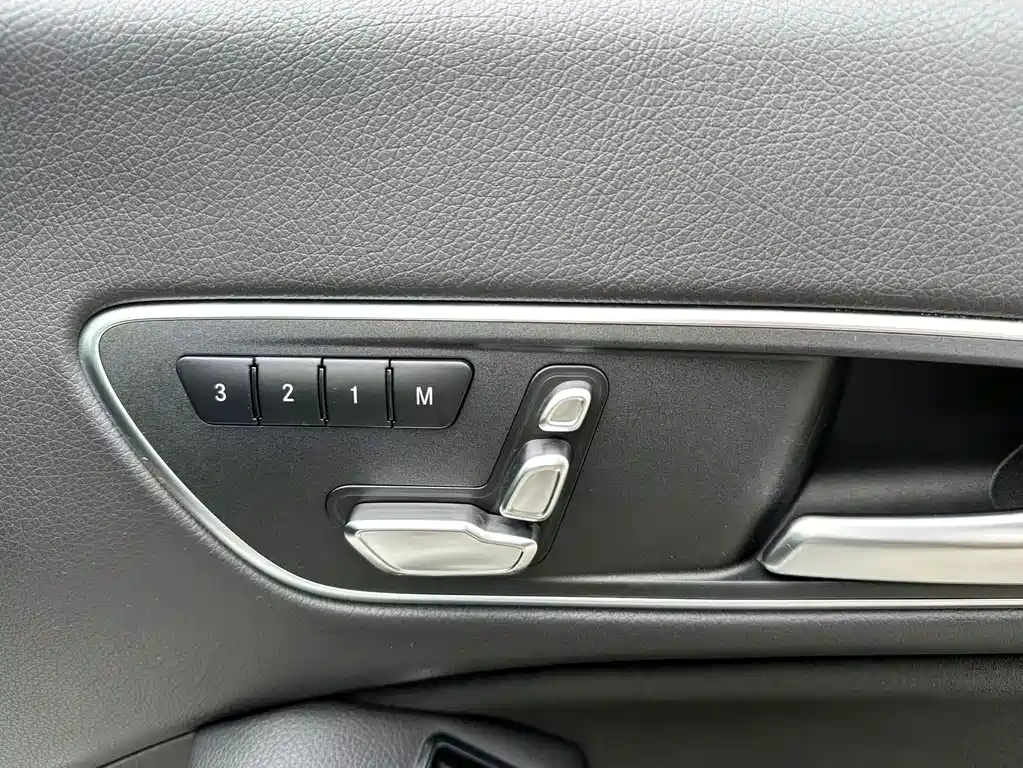 Mercedes-Benz CLA (Import) — миниатюра 27