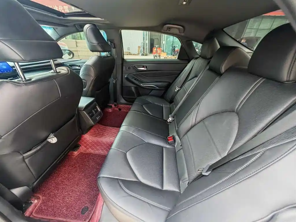 Toyota Avalon — миниатюра 6