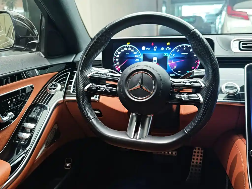 Mercedes-Benz S-Class — миниатюра 14