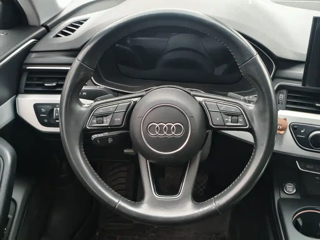Audi A4L — миниатюра 5