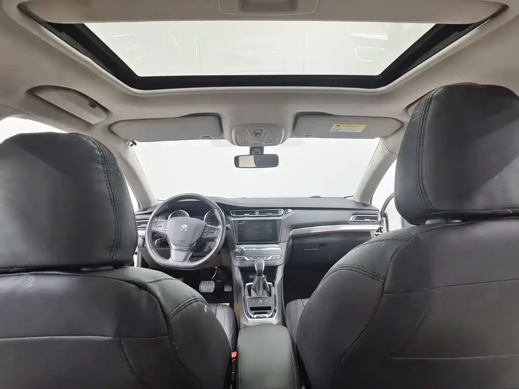 Peugeot 408 2016 1.6T AT Luxury