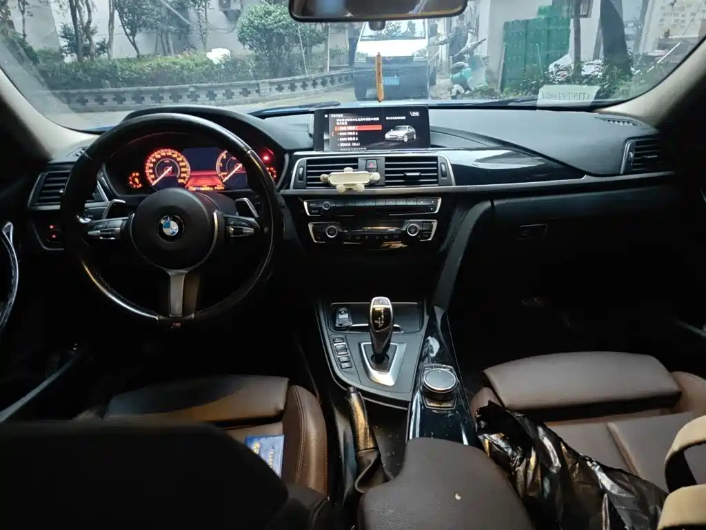 BMW 3 Series — миниатюра 10