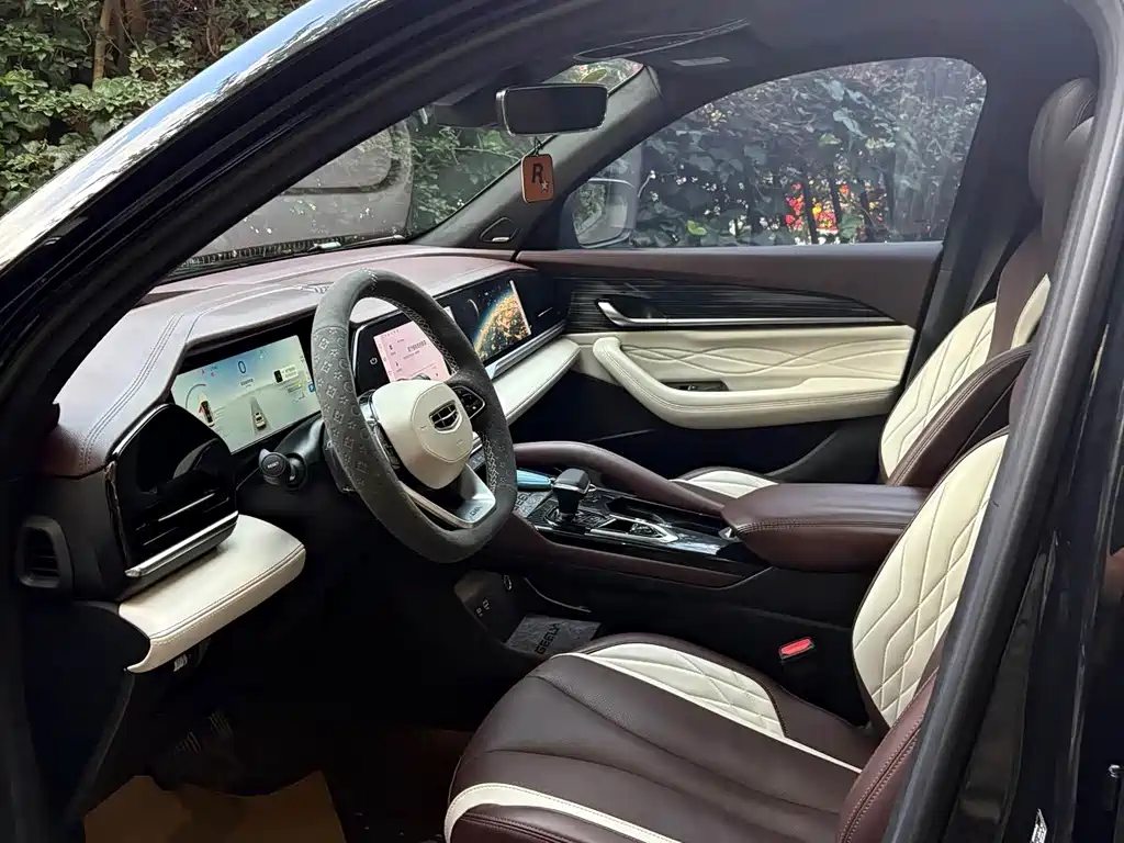 Geely Xingyue L — миниатюра 2