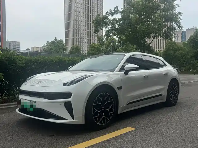 2024 Zeekr 001
