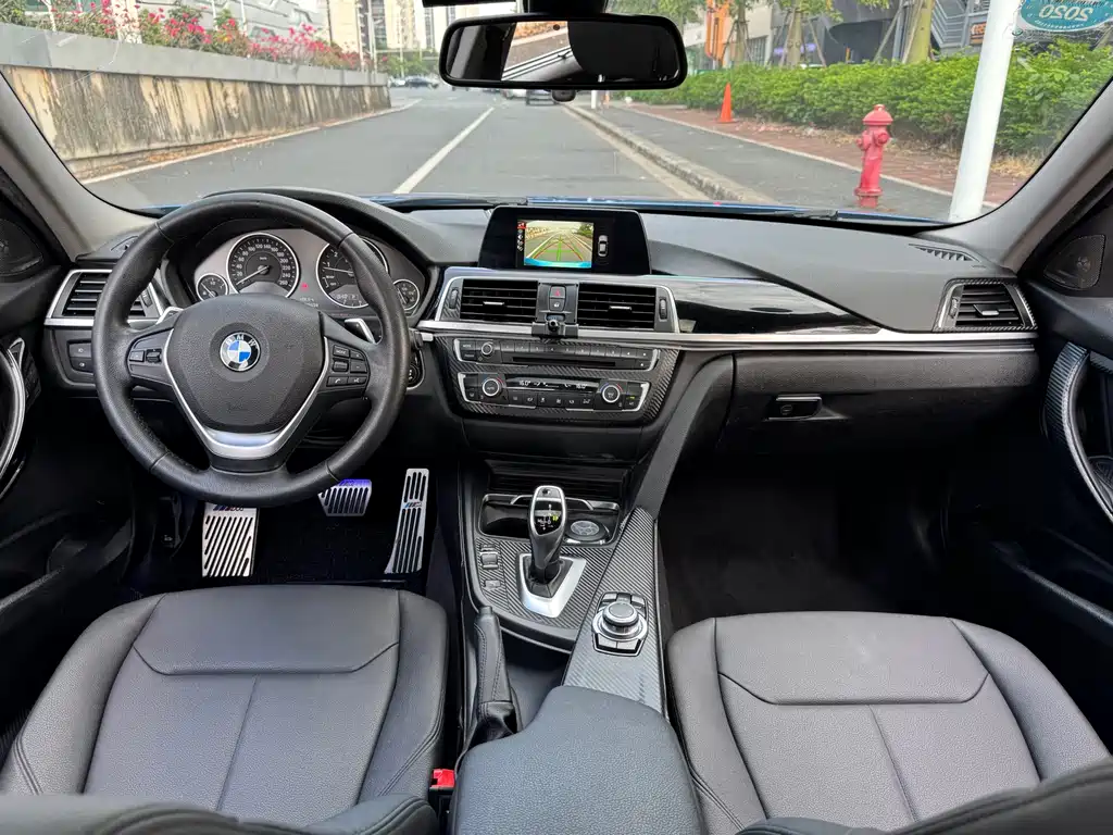 BMW 3 Series — миниатюра 12