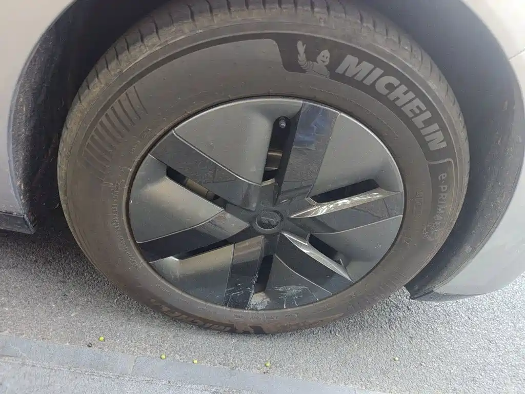Li Auto Li MEGA — миниатюра 24