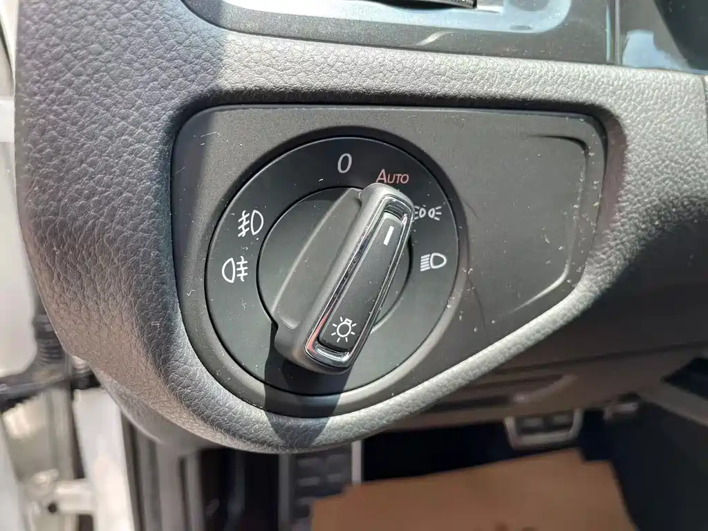 Volkswagen Golf — миниатюра 13