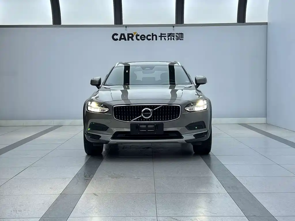 Volvo V90 — миниатюра 3