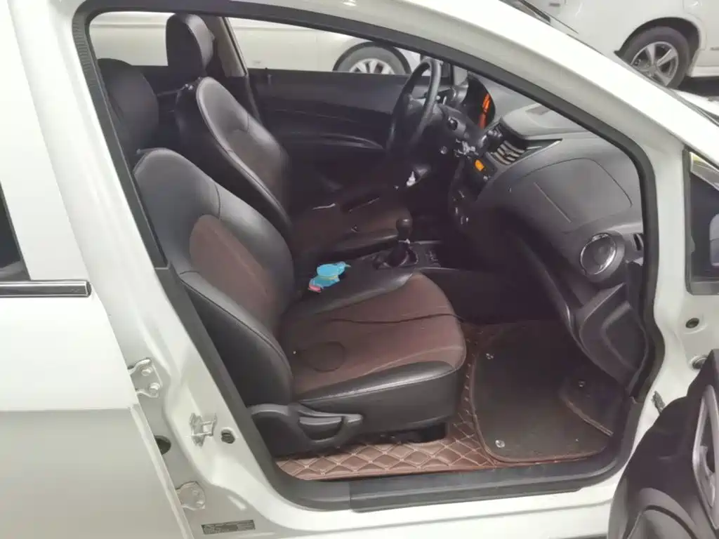 Chevrolet Sail — миниатюра 25