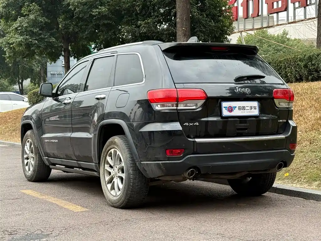 JEEP GRAND CHEROKEE