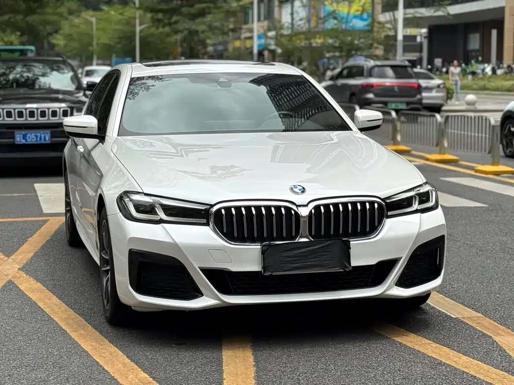 BMW 5 Series 2022