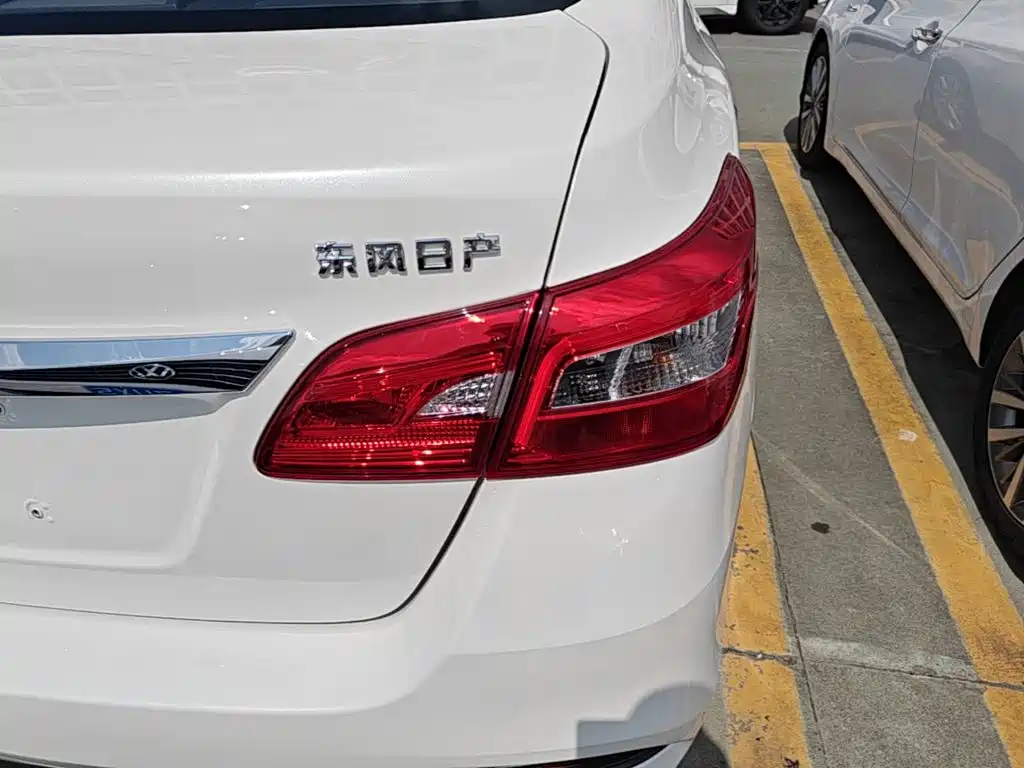 Nissan Sylphy — миниатюра 8