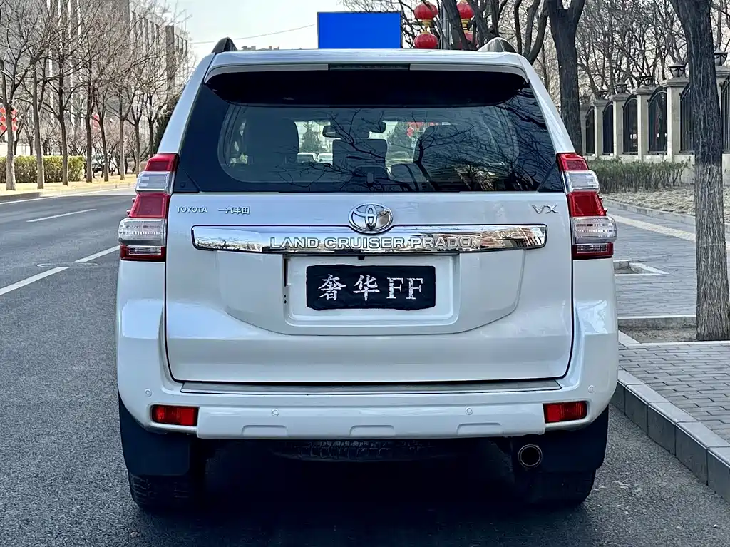 Toyota Land Cruiser Prado 2016 3.5L AT VX NAVI
