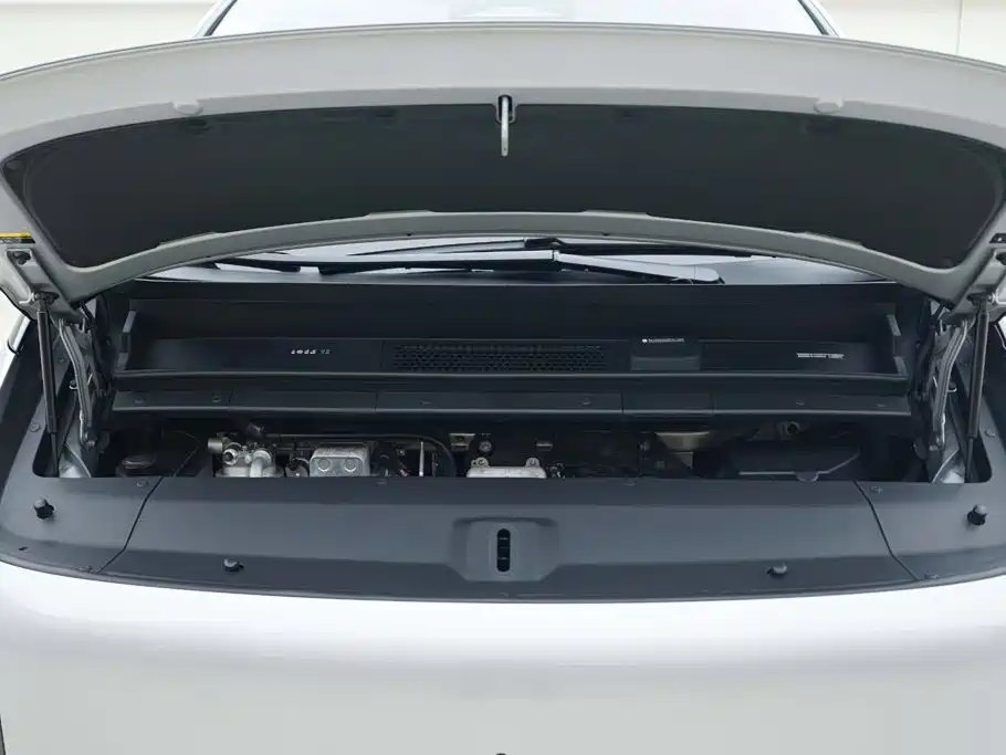 Li Auto Li MEGA — миниатюра 7