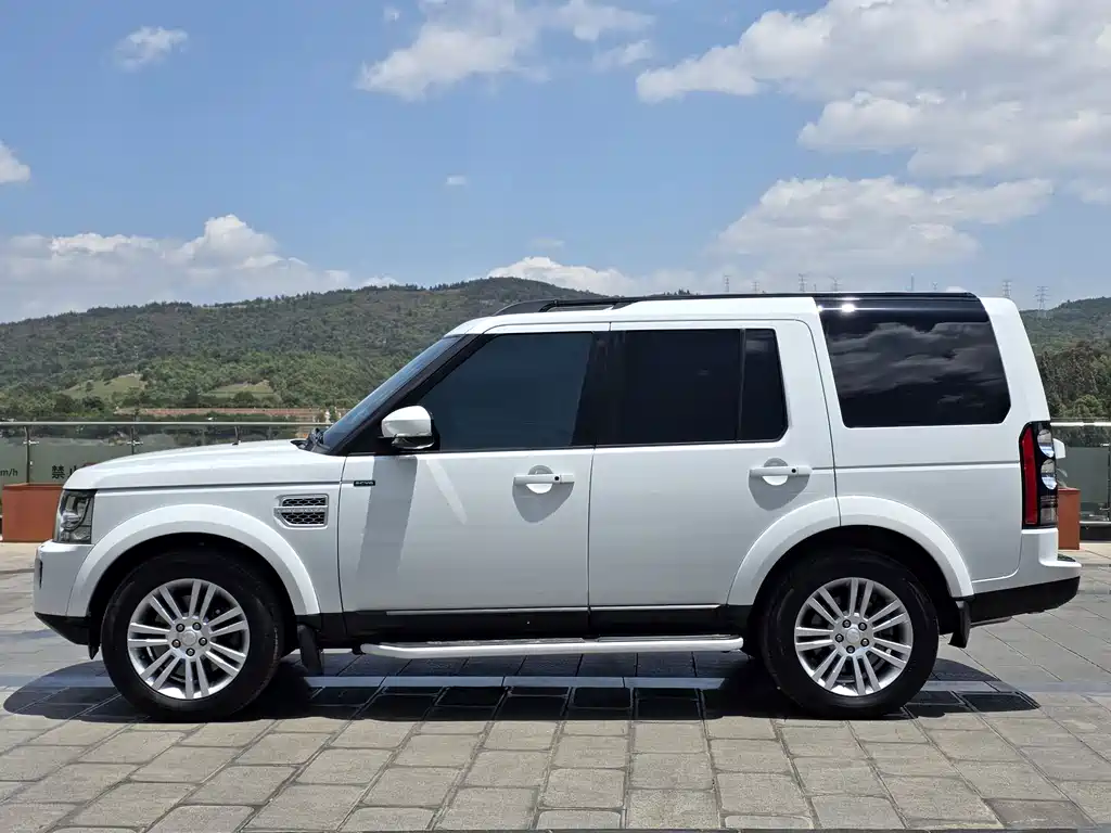 Land Rover Discovery 2016 3.0 SC V6 HSE
