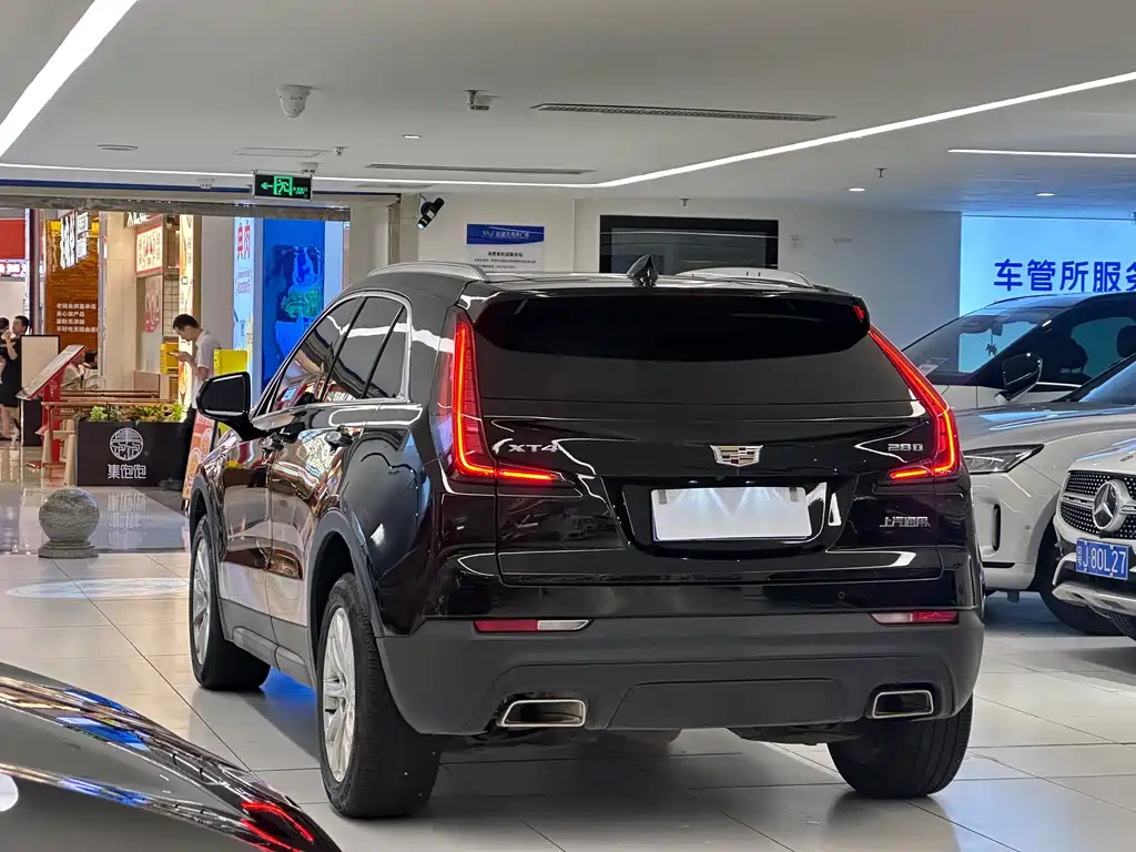 Cadillac XT4 — миниатюра 7