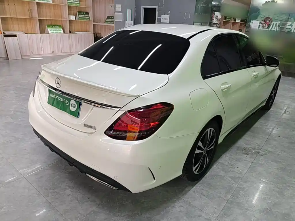Mercedes-Benz C-Class — миниатюра 7