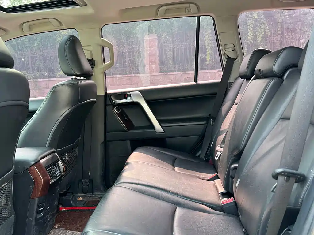 Toyota Prado — миниатюра 11