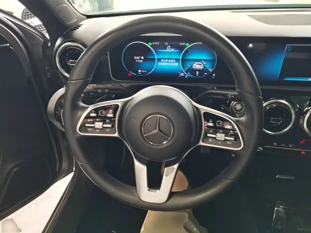 Mercedes-Benz A-Class (Import) — миниатюра 11