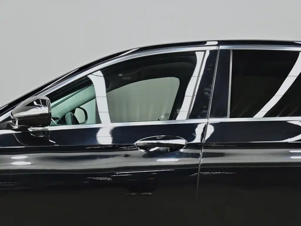 Mercedes-Benz E-Class — миниатюра 21