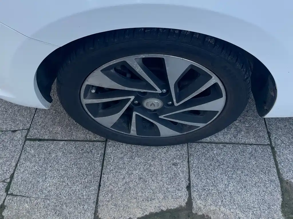 Changan V7 — миниатюра 7