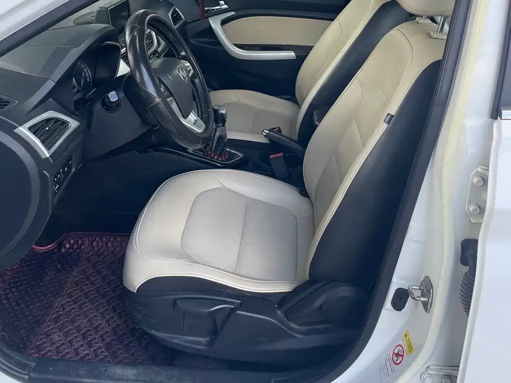 Changan V7 — миниатюра 9