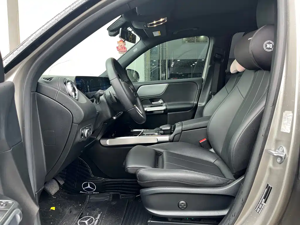 Mercedes-Benz GLB — миниатюра 4