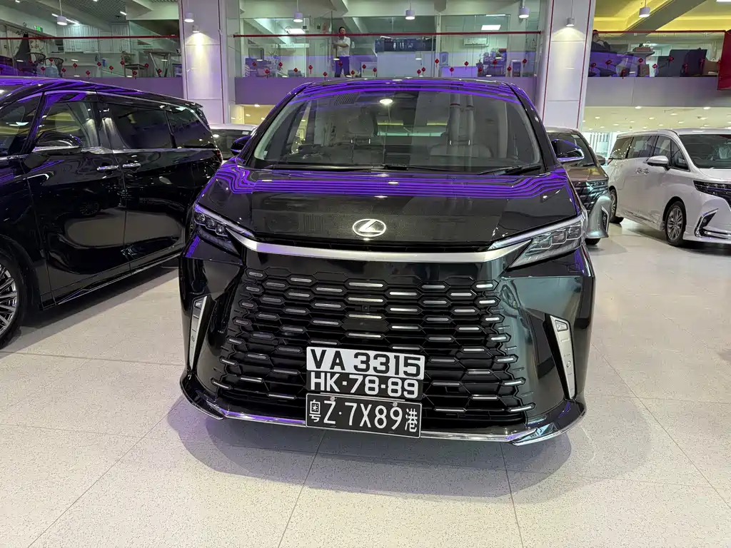 Lexus LM — фотографии объявления, Фото 14