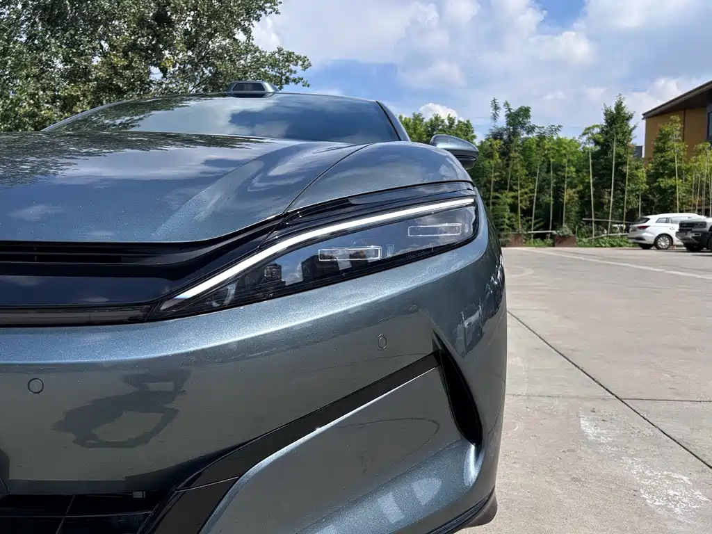 BYD Хань Ли — миниатюра 11