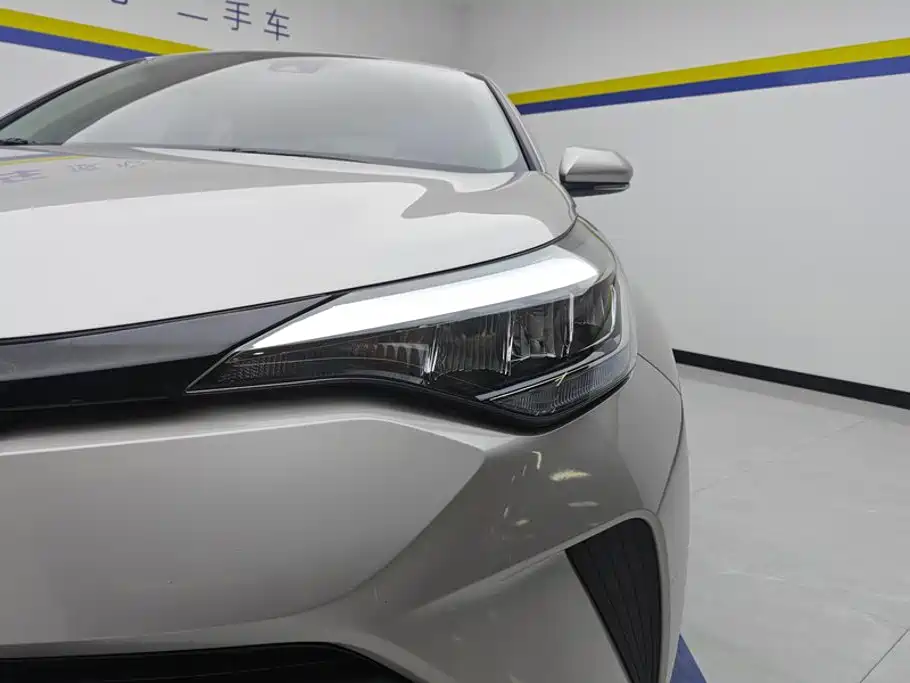 Toyota C-HR — миниатюра 5