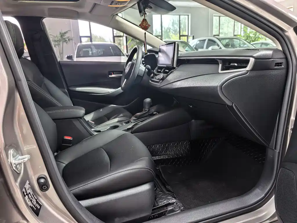 Toyota Corolla — миниатюра 12
