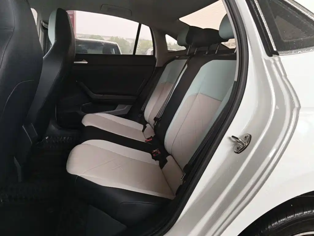 Volkswagen Lavida — миниатюра 17
