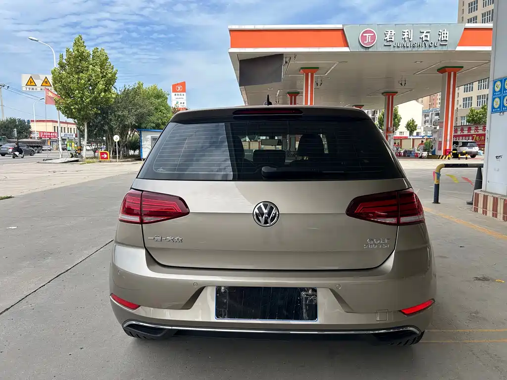 Volkswagen Golf — миниатюра 17