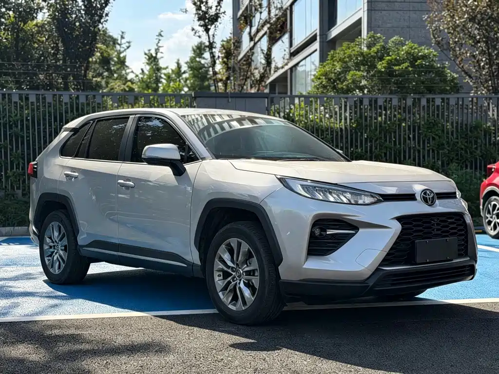 Toyota Wildlander — миниатюра 3