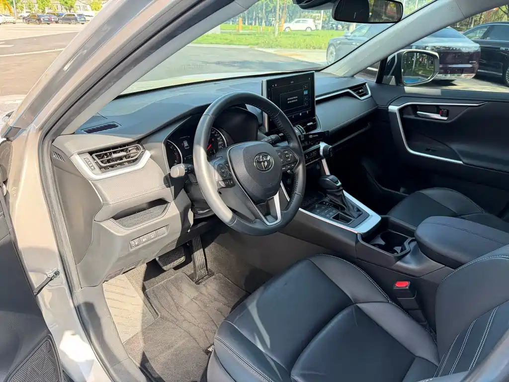 Toyota Wildlander — миниатюра 7