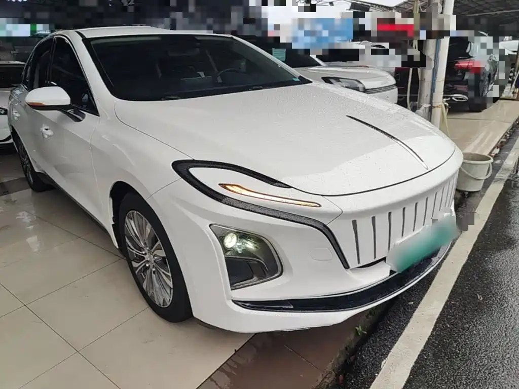 Hongqi Hongqi E-QM5 — миниатюра 4